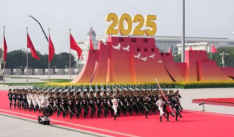 GRANFOO Watched the September 3rd Military Parade